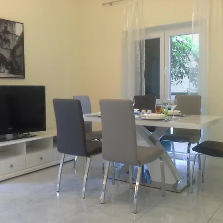 Sabina Apartments Omiš Zimmer foto